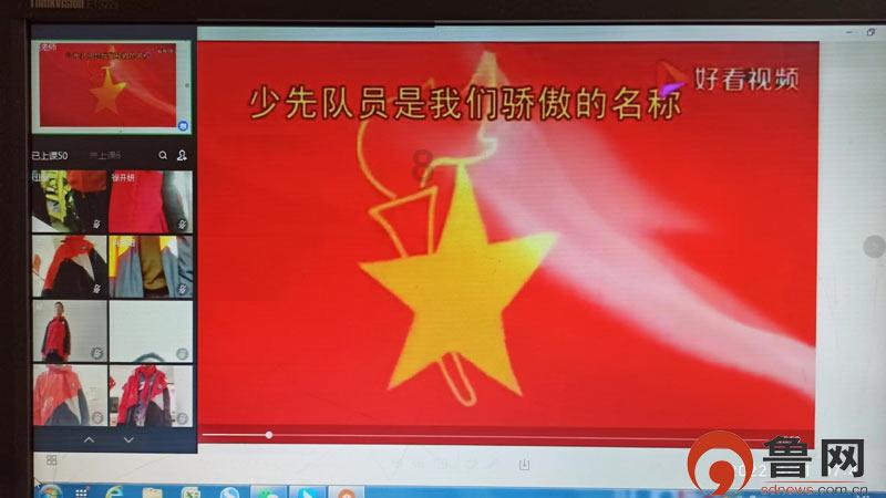 婧婧整理卧室
